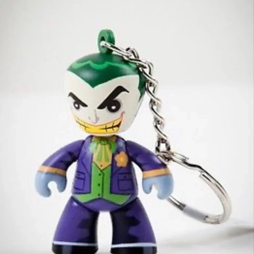 NWOT DC Universe Mini Mez Joker Key Chain The Classic Joker Cartoon Purple/Green